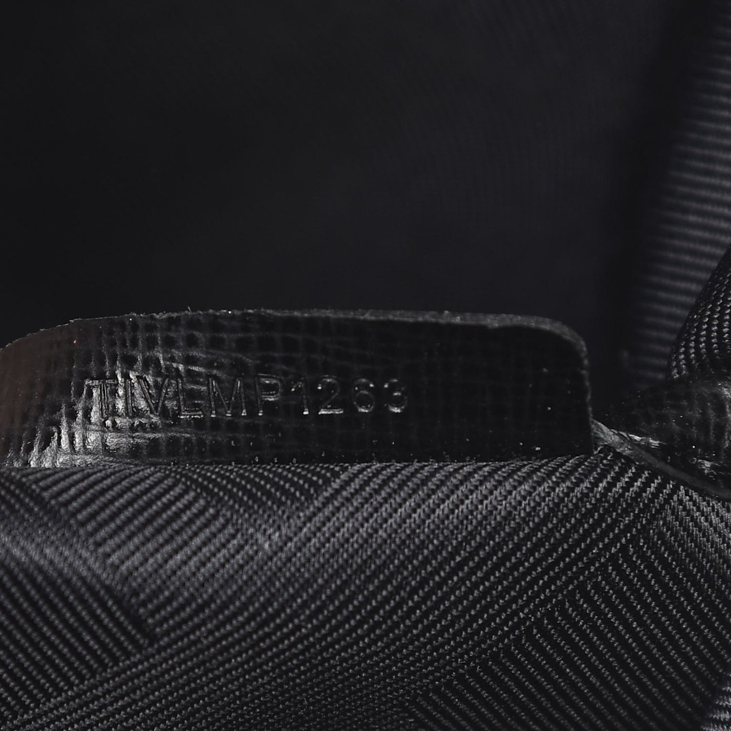 Textured Calfskin Bermondsey Business Briefcase Black
