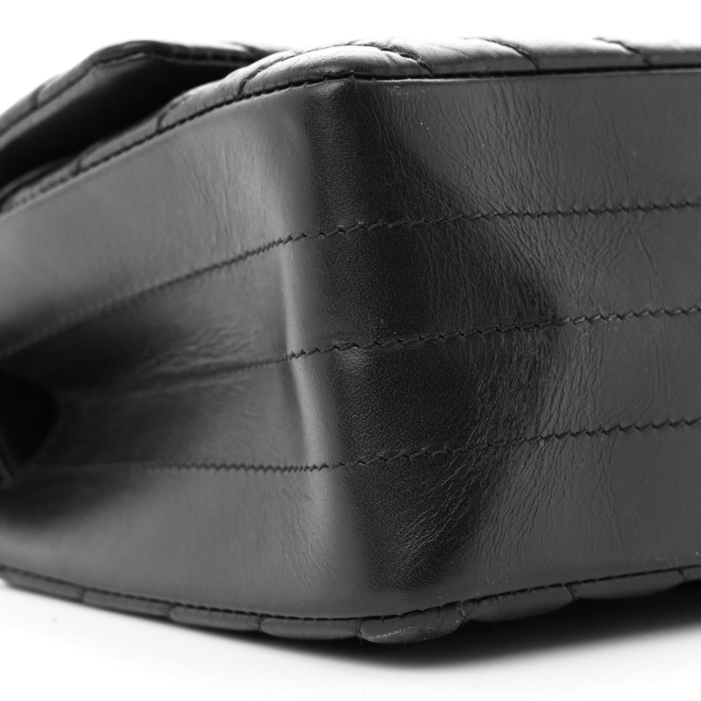 Aged Calfskin Chevron Quilted 2.55 Reissue 225 Flap So Black