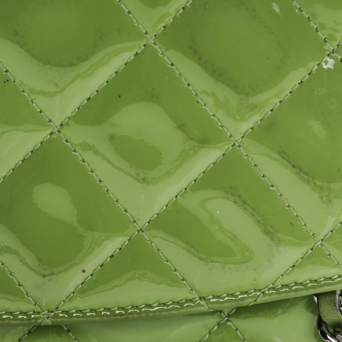 Patent Quilted Brilliant Wallet On Chain WOC Green