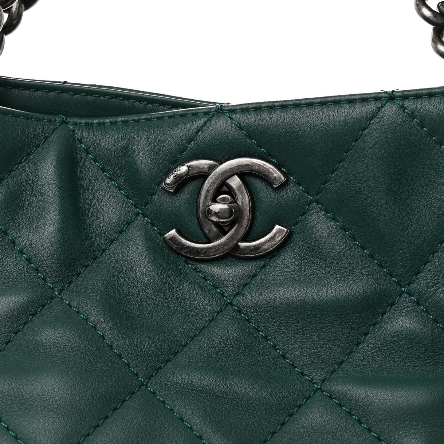 Calfskin Quilted Large Shopping In Chains Tote Green