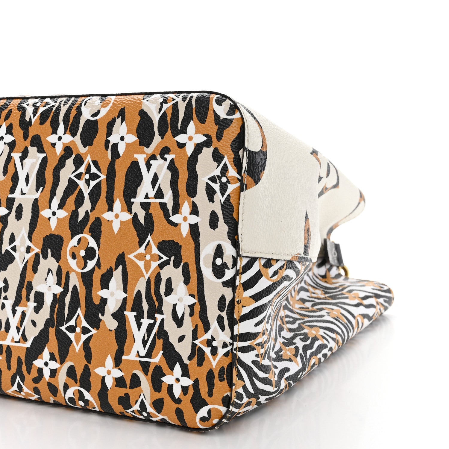 Louis Vuitton Monogram Giant Jungle NéoNoé Ivory 11 of 13