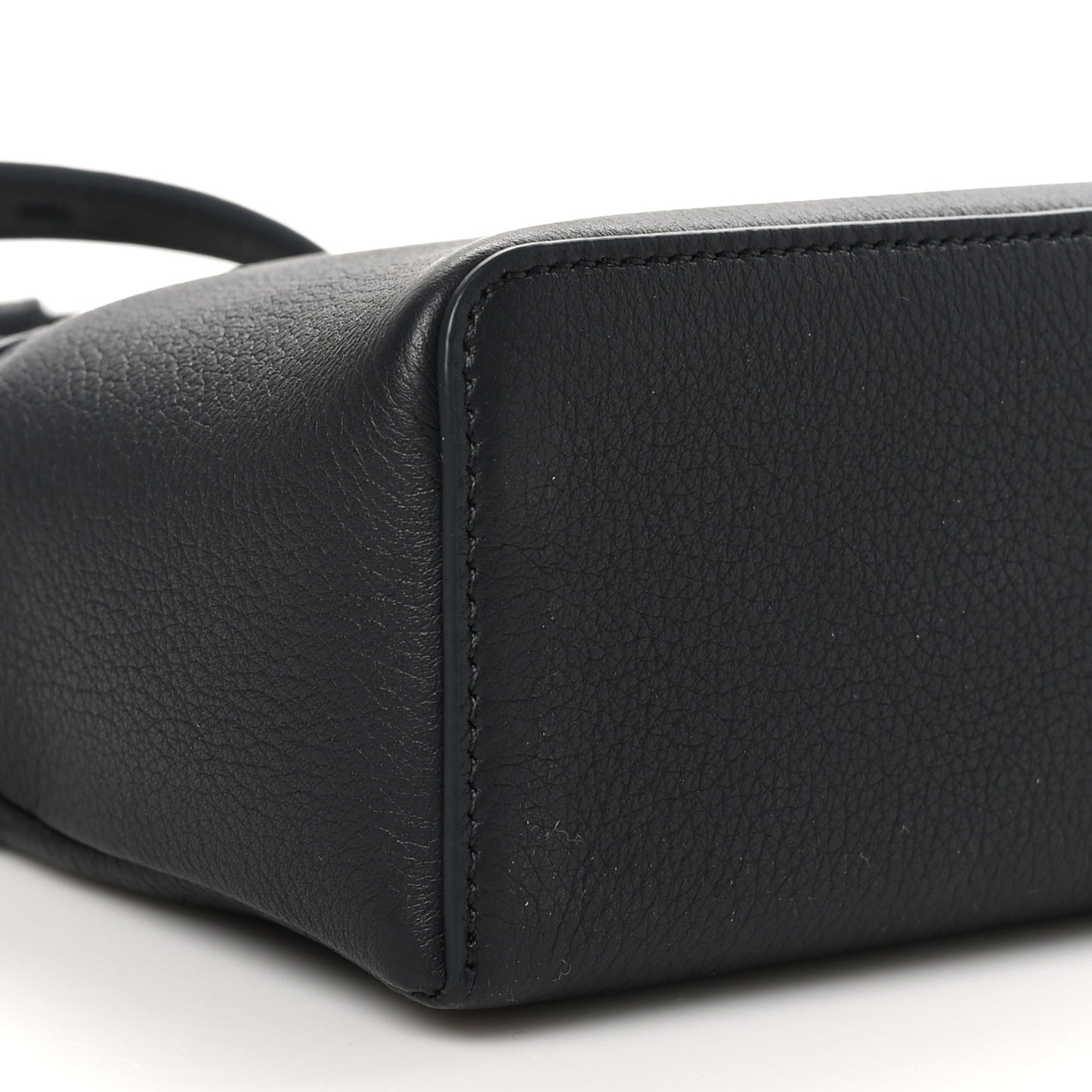 Grained Calfskin L19 Extra Pocket Pouch Navy Blue
