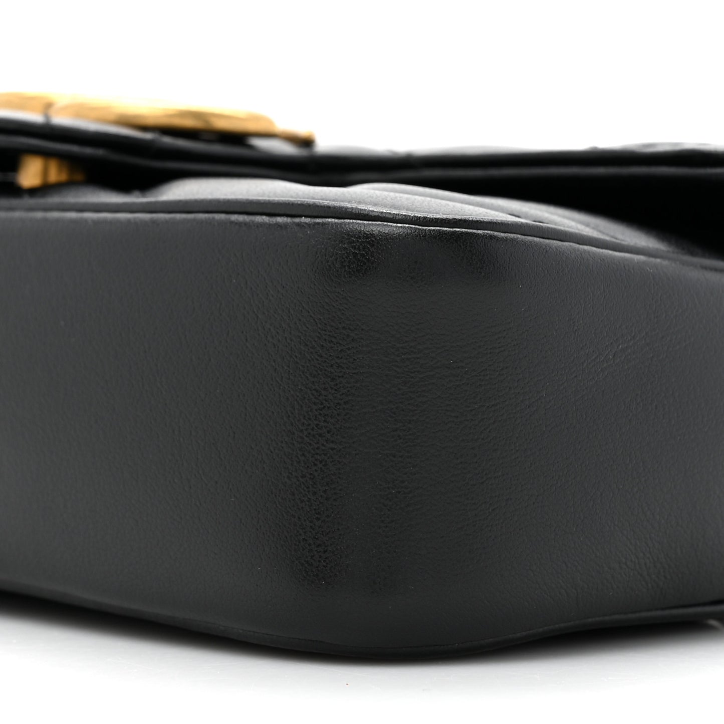 Calfskin Matelasse Super Mini GG Marmont Shoulder Bag Black