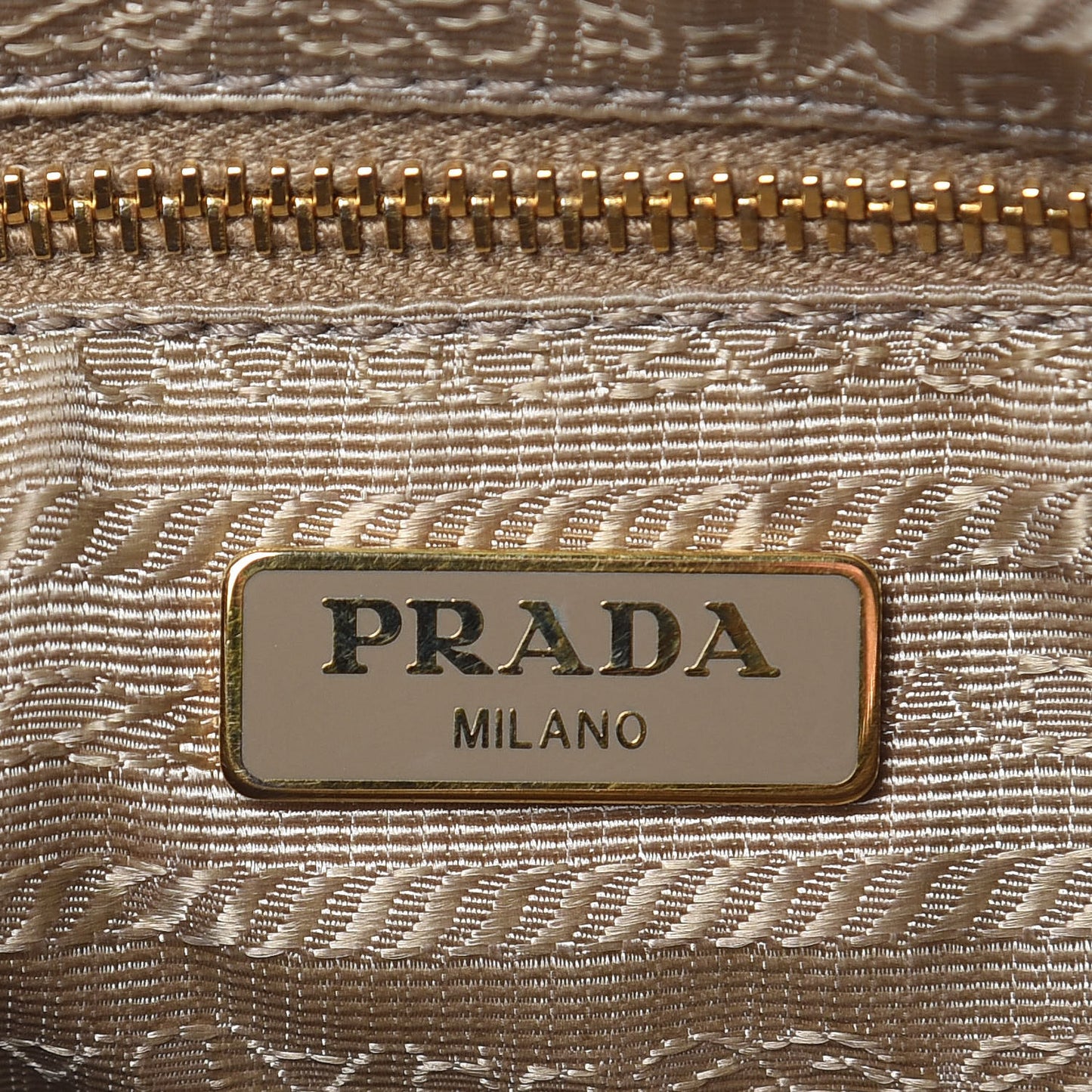 Vitello Daino Pochette Bag Caramel