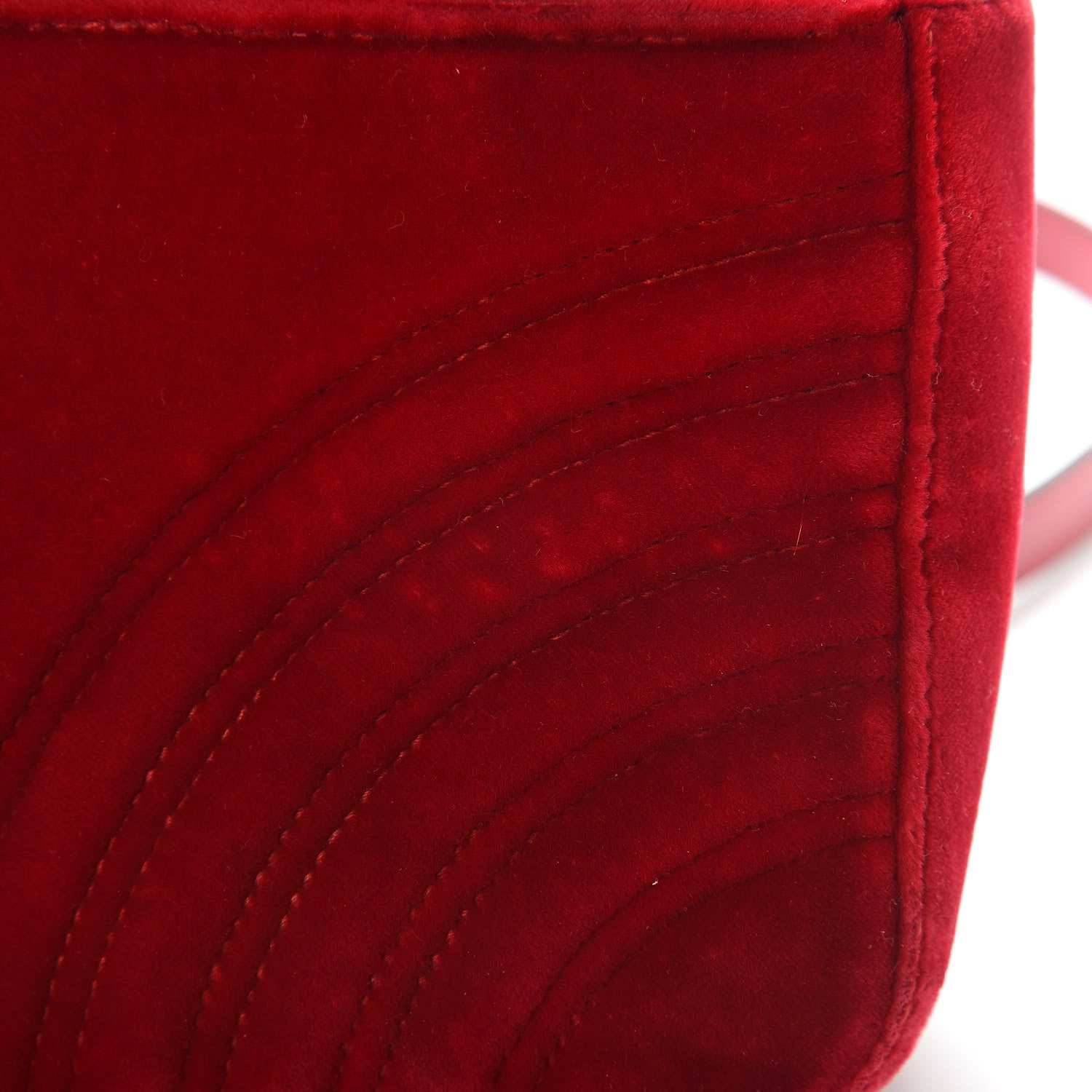 Gucci Velvet Matelasse Small GG Marmont Shoulder Bag Hibiscus Red 17 of 21
