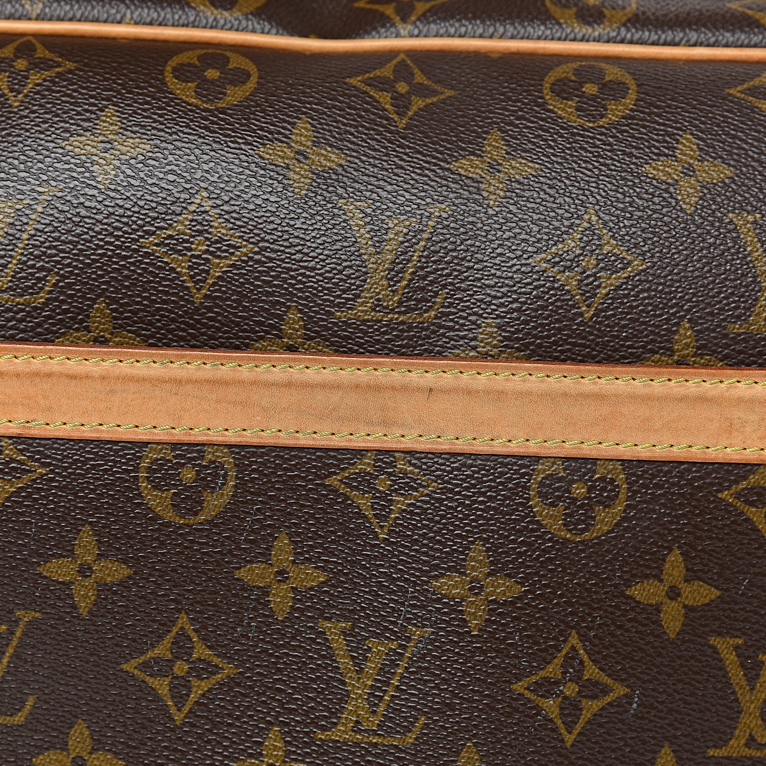Louis Vuitton Monogram Reporter GM 9 of 19