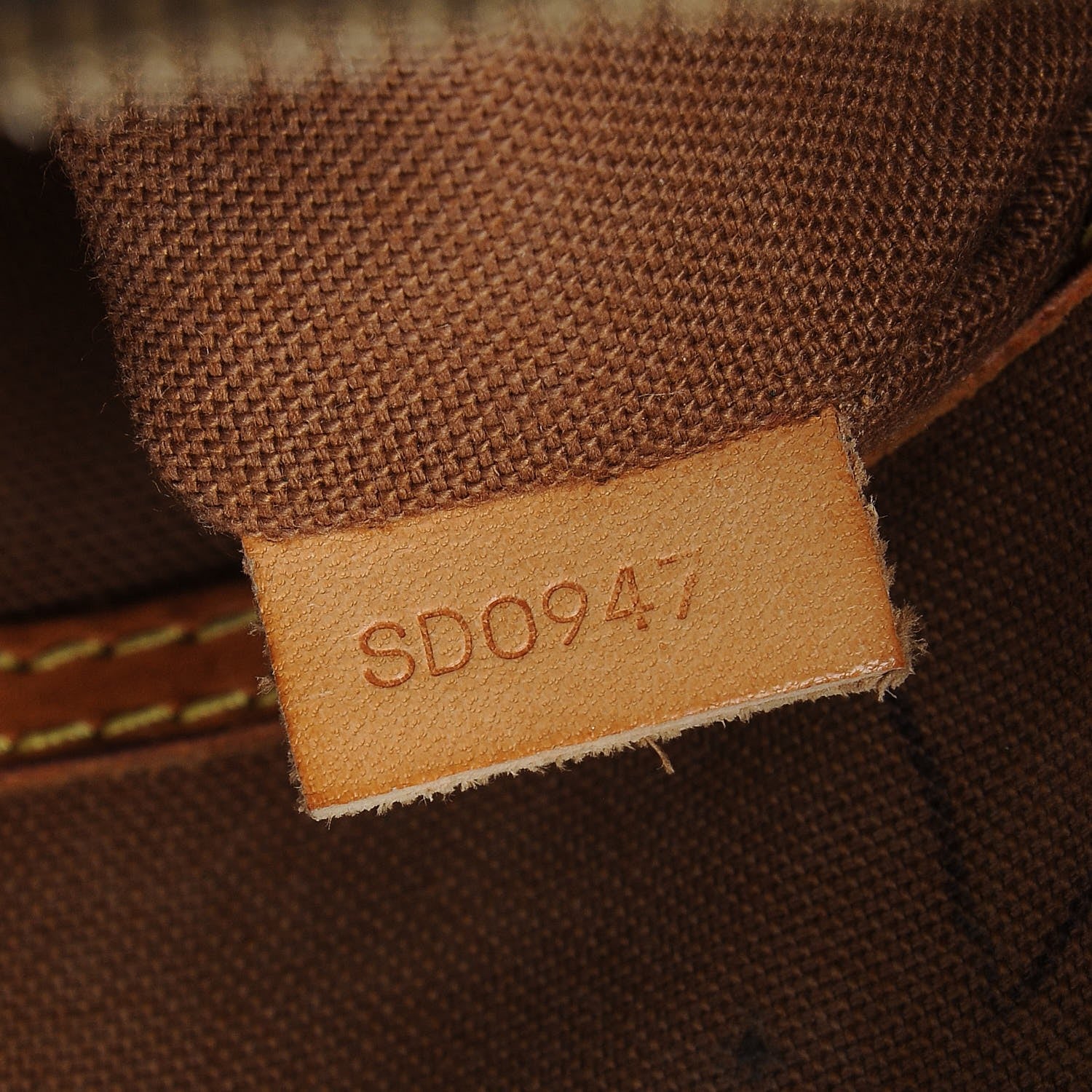 Louis Vuitton Monogram Alma PM 9 of 16