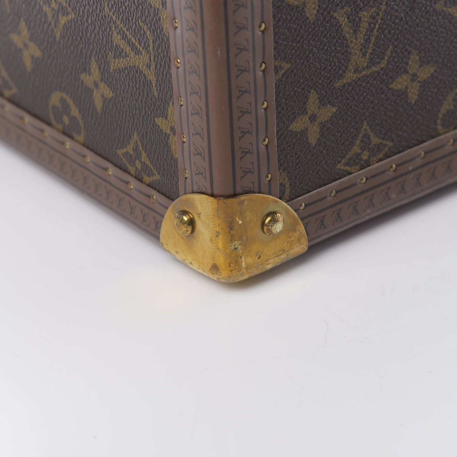 Louis Vuitton Monogram Boite Pharmacie Toiletry Case 8 of 19