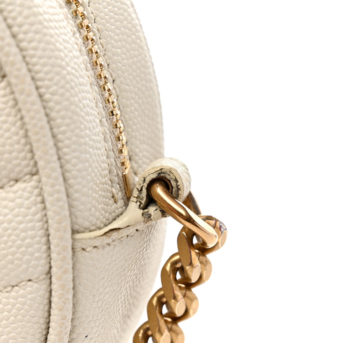 Grain De Poudre Matelasse Chevron Quilted Round Vinyle Camera Bag Crema Soft