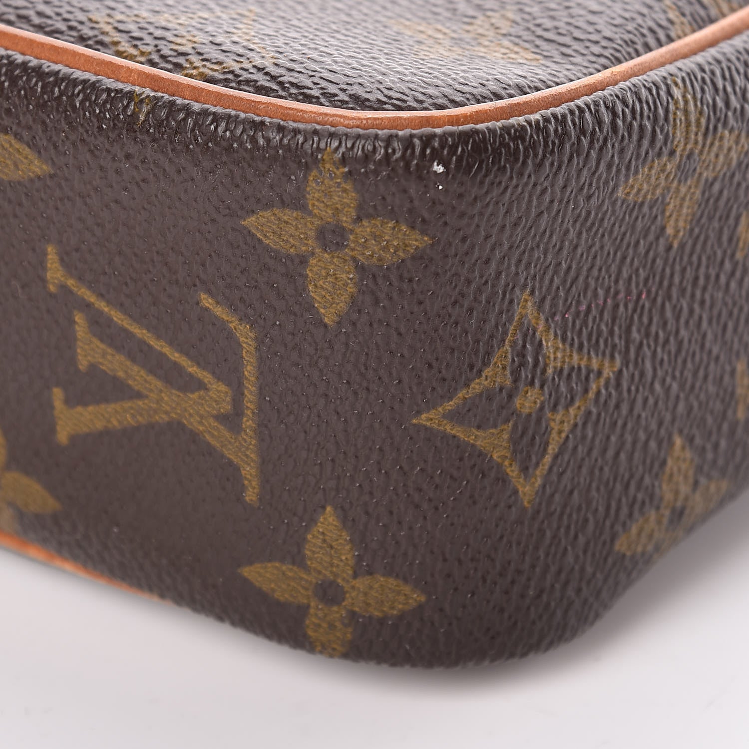 Louis Vuitton Monogram Compiegne 23 Toiletries 9 of 11
