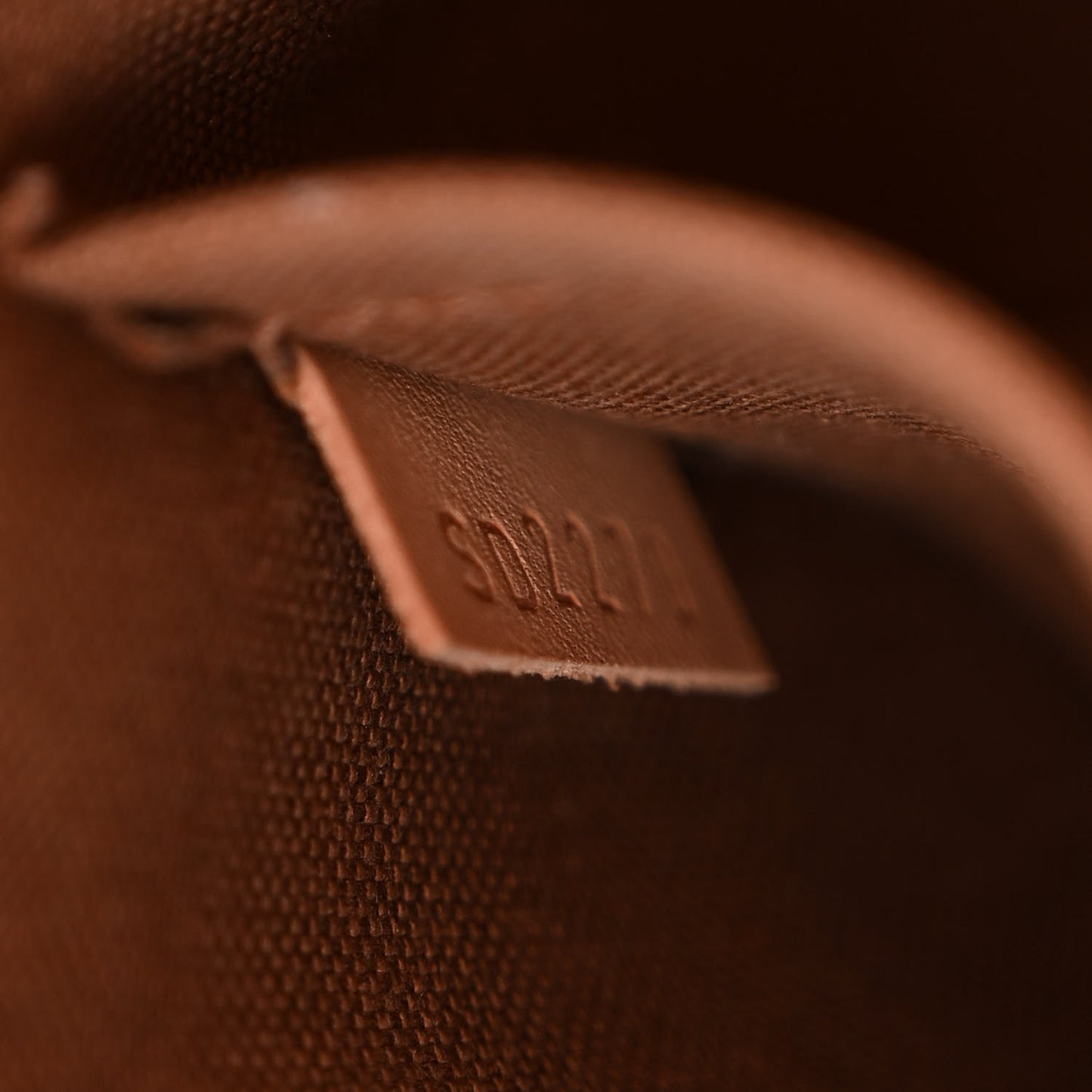 Monogram Alma BB