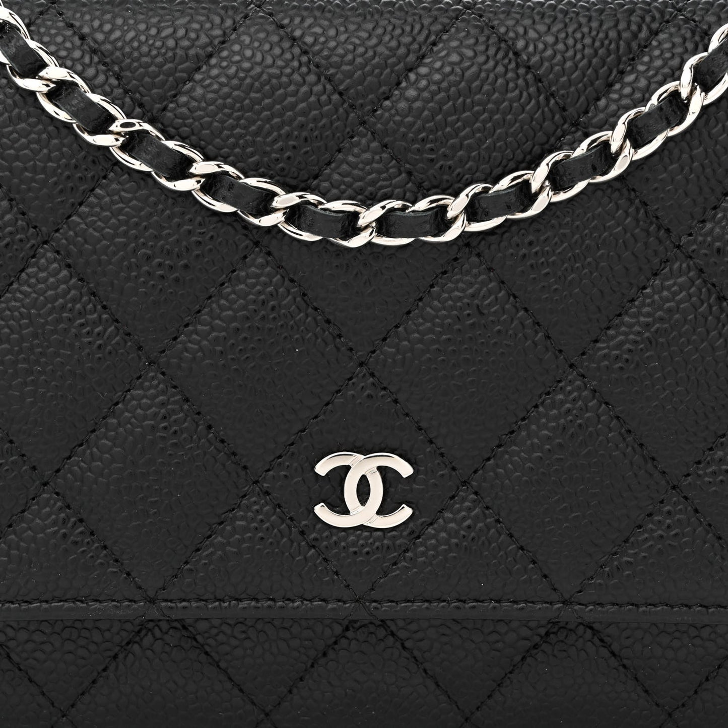 Caviar Quilted Wallet on Chain WOC Black