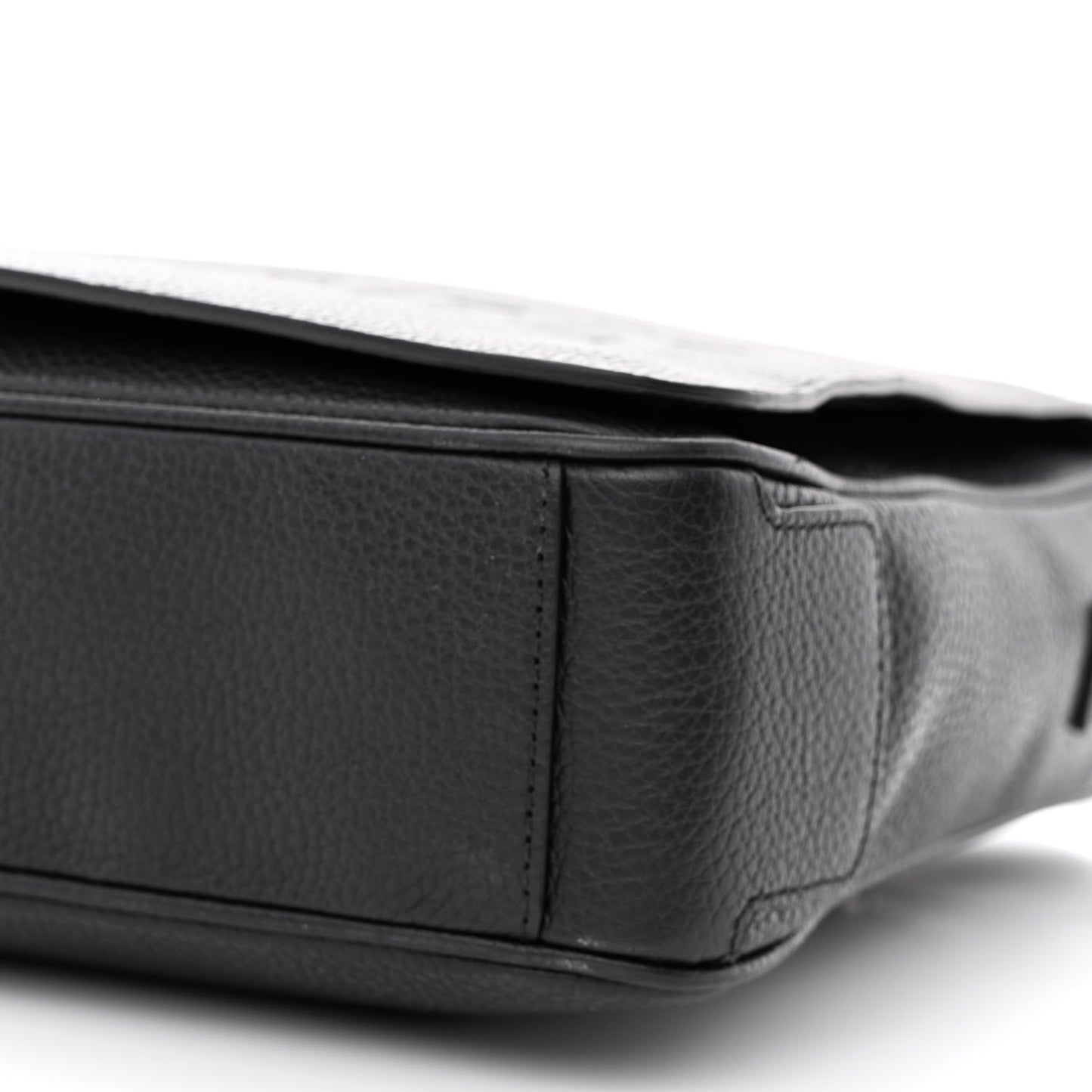 Grainy Calfskin Embossed Bruno Messenger Black