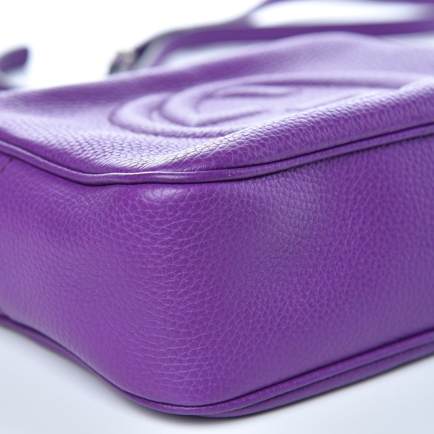 Pebbled Calfskin Small Soho Disco Bag Shine Purple