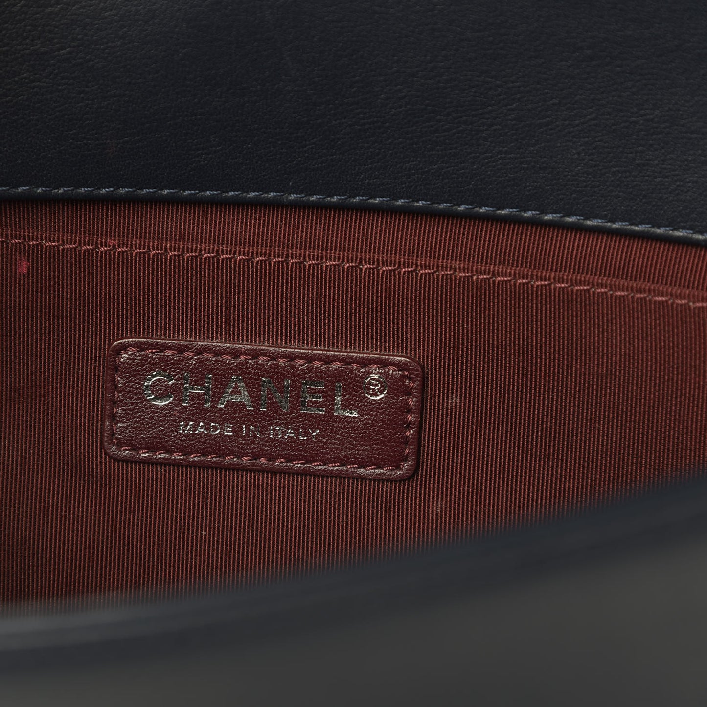 Calfskin Woven Medium Boy Flap Blue Burgundy