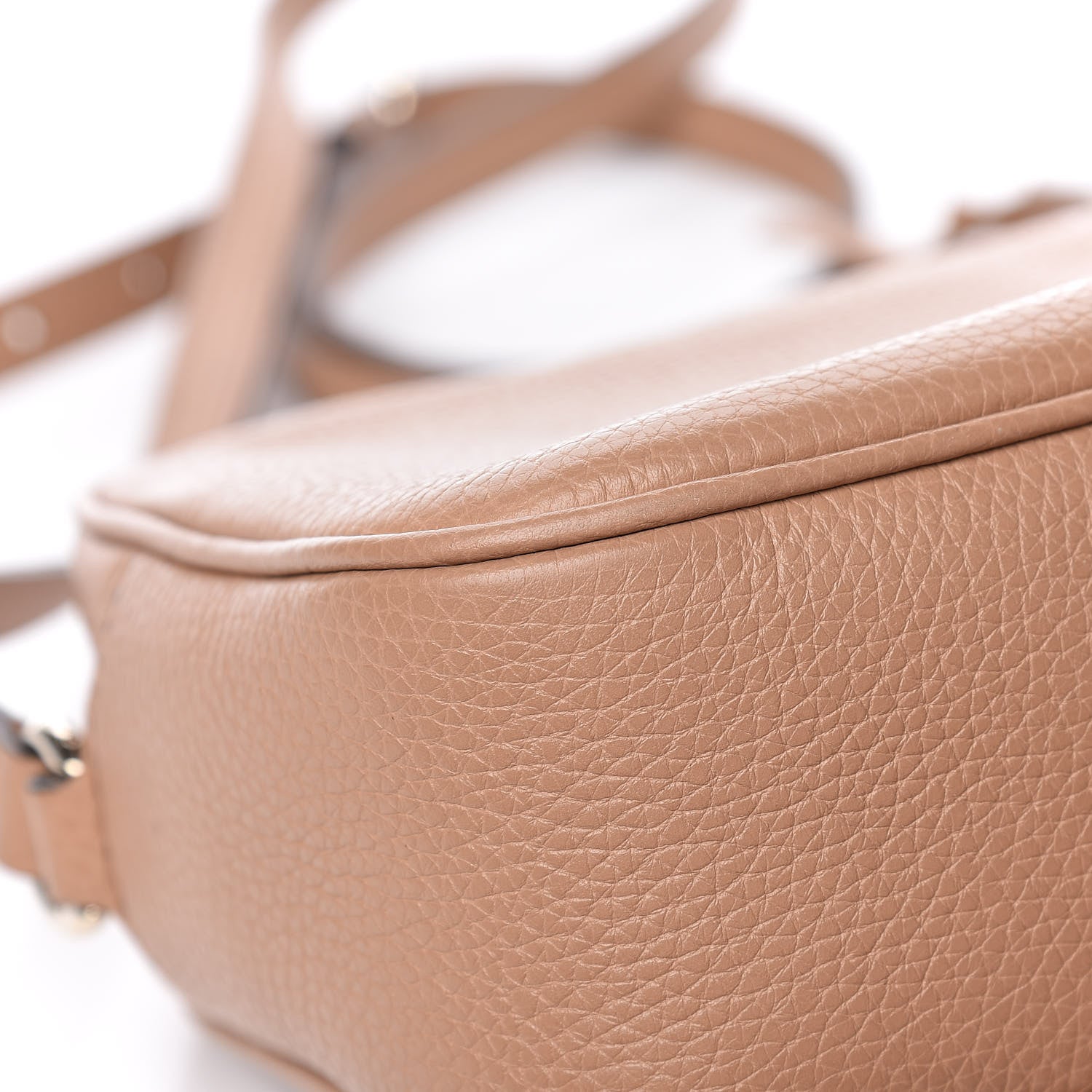 Gucci Pebbled Calfskin Small Soho Disco Bag Camelia 10 of 12