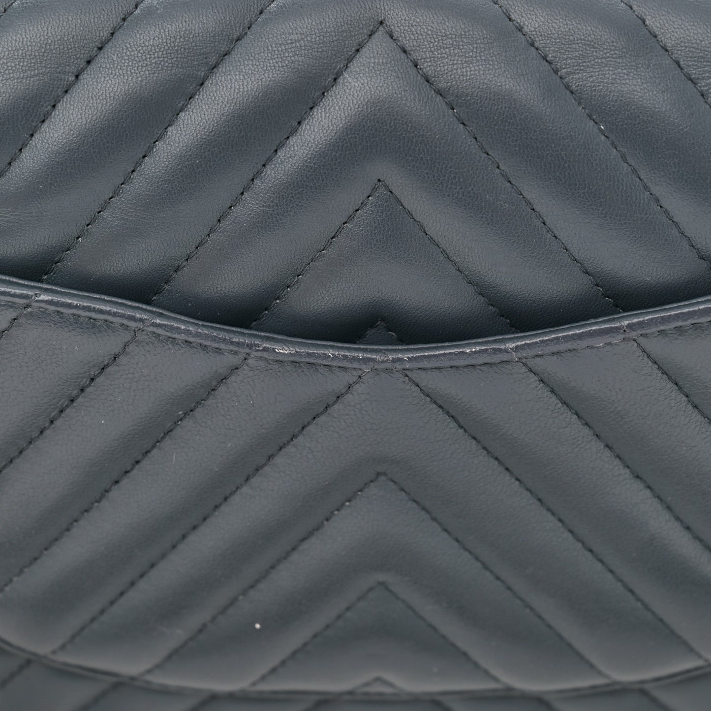 Lambskin Chevron Quilted Medium Double Flap Dark Grey