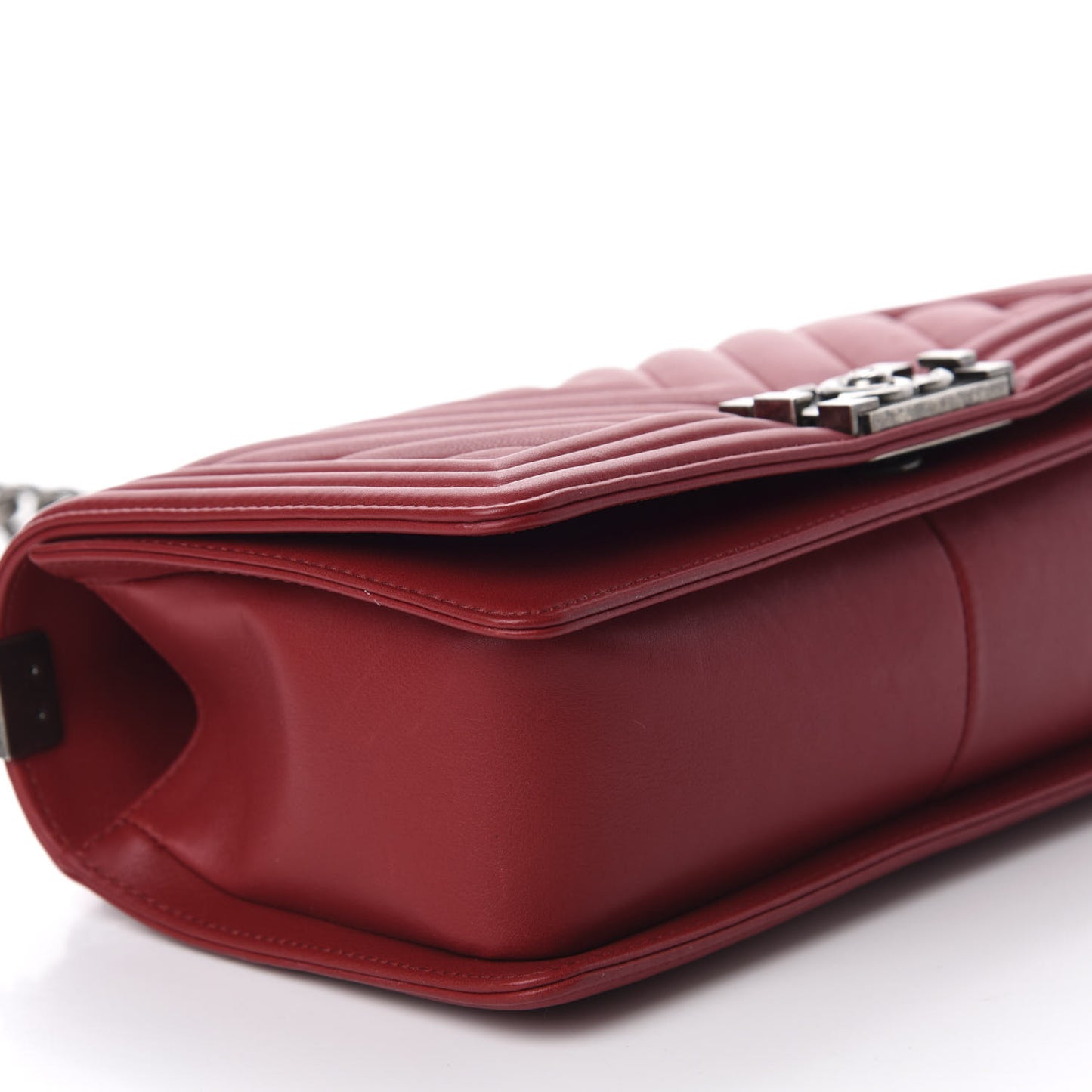 Calfskin Chevron Quilted Medium Boy Flap Red
