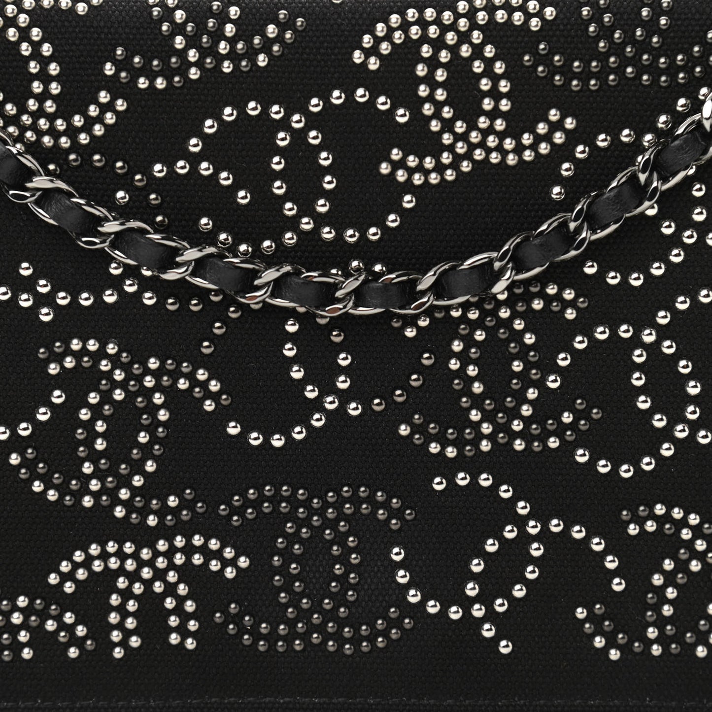 Canvas Studded CC Wallet On Chain WOC Black