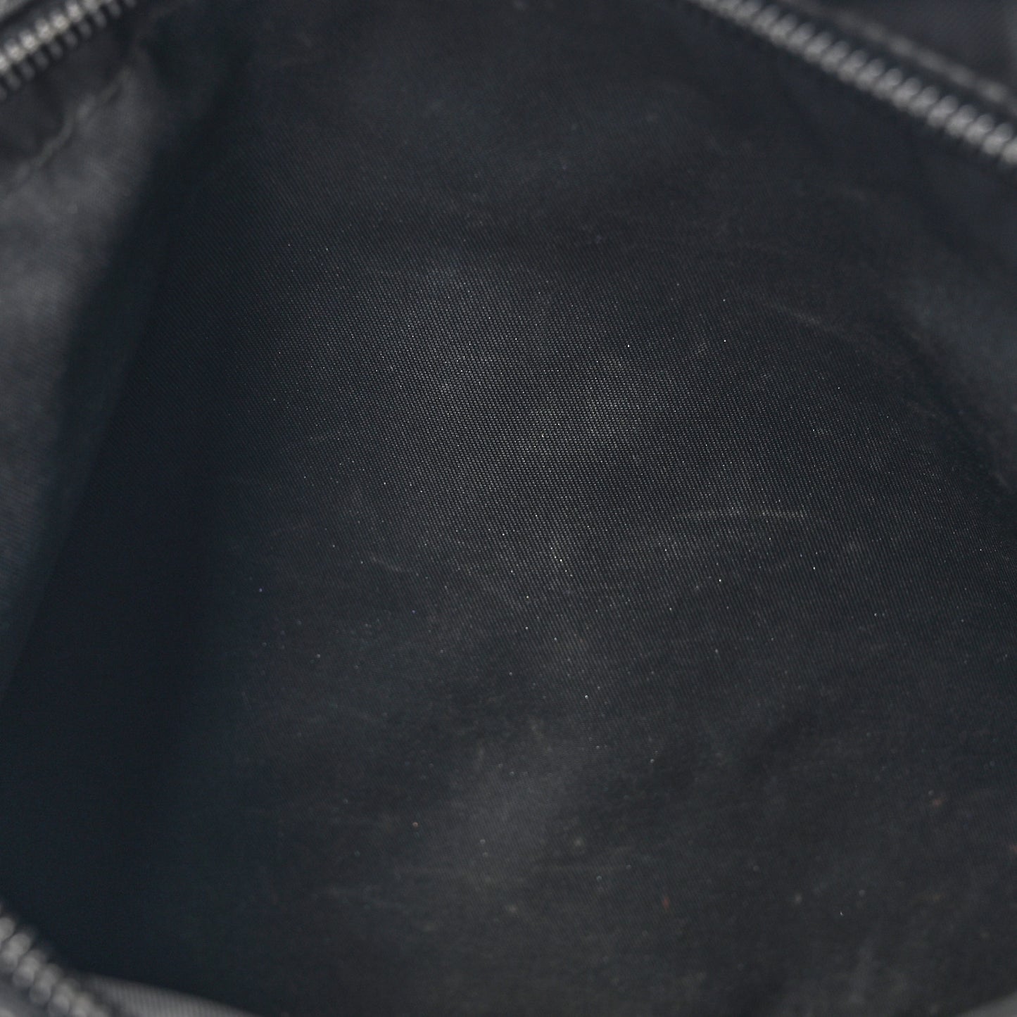 Tessuto Nylon Saffiano Flat Messenger Bag Black