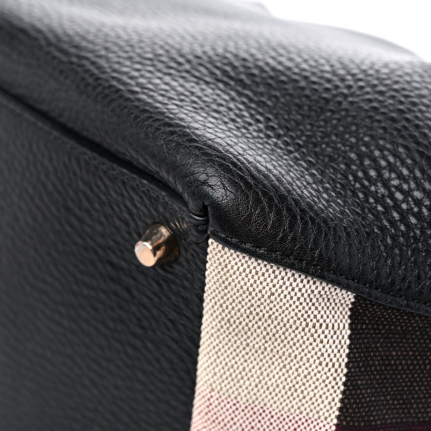 Grainy Calfskin House Check Small Maidstone Black