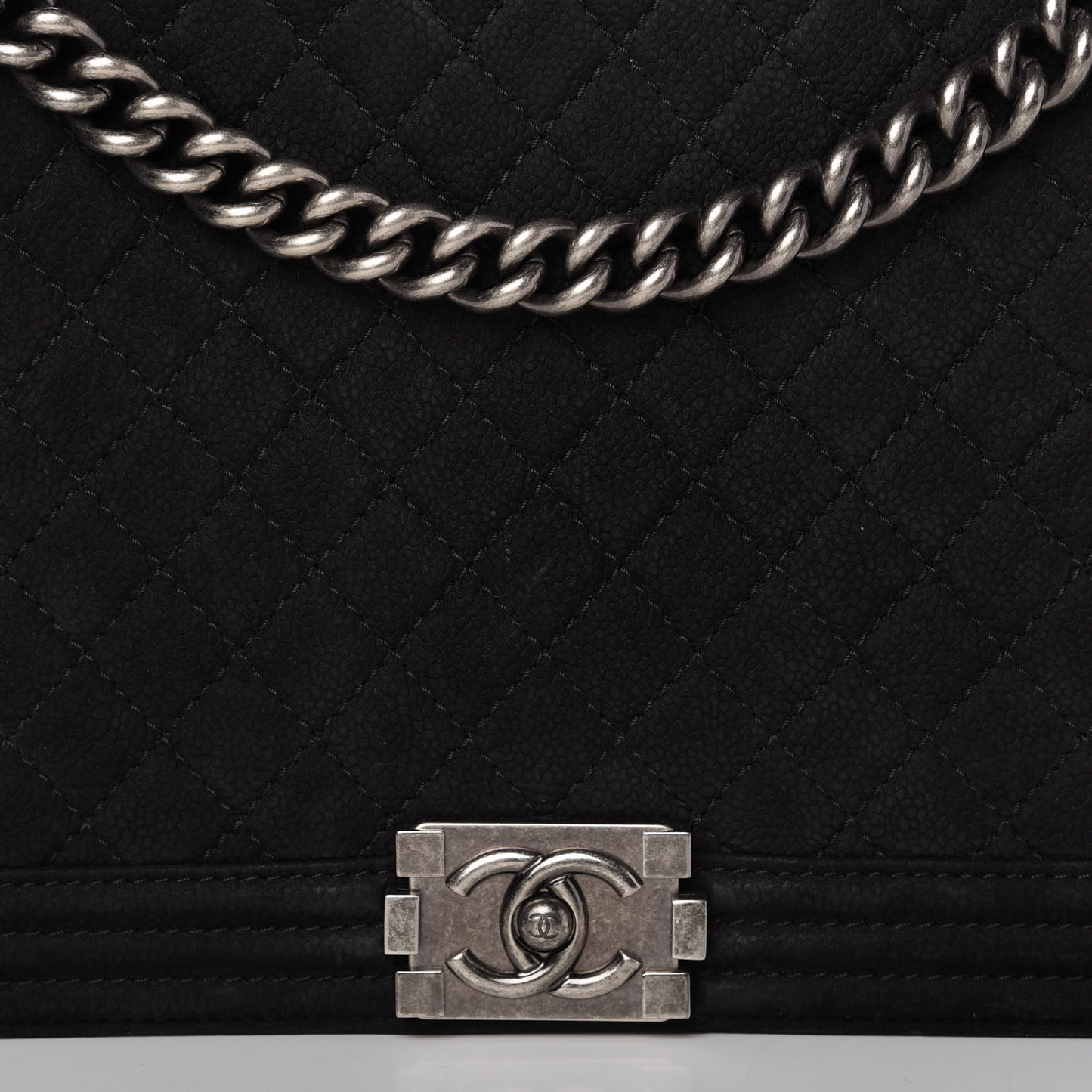 Iridescent Caviar Quilted Large Boy Flap Black