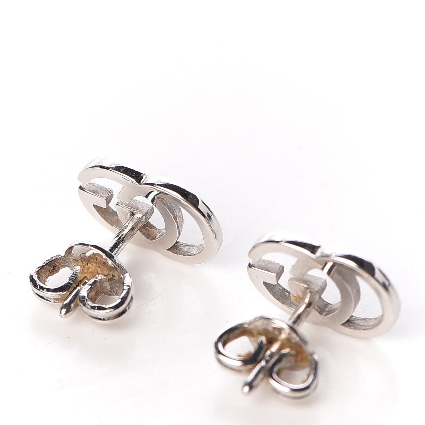18K White Gold GG Tissue Stud Earrings