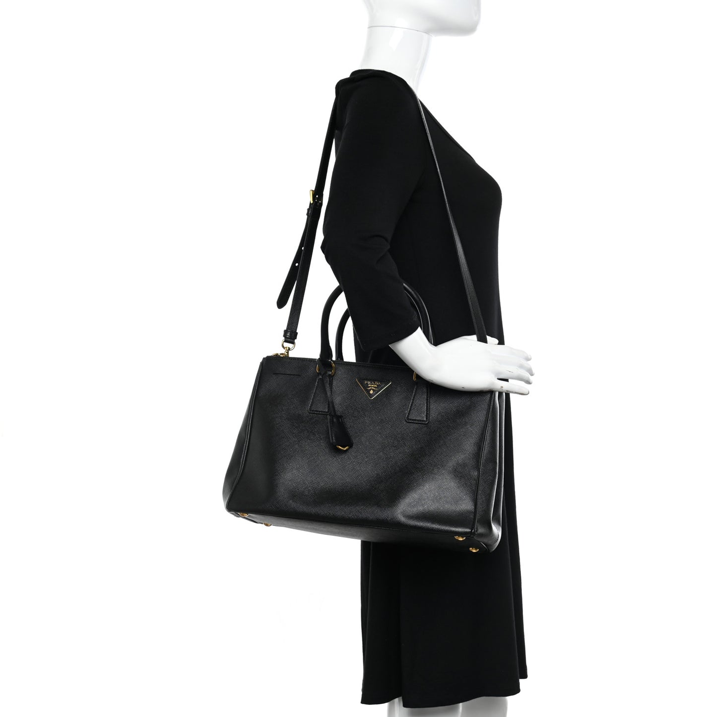 Saffiano Medium Galleria Double Zip Tote Black