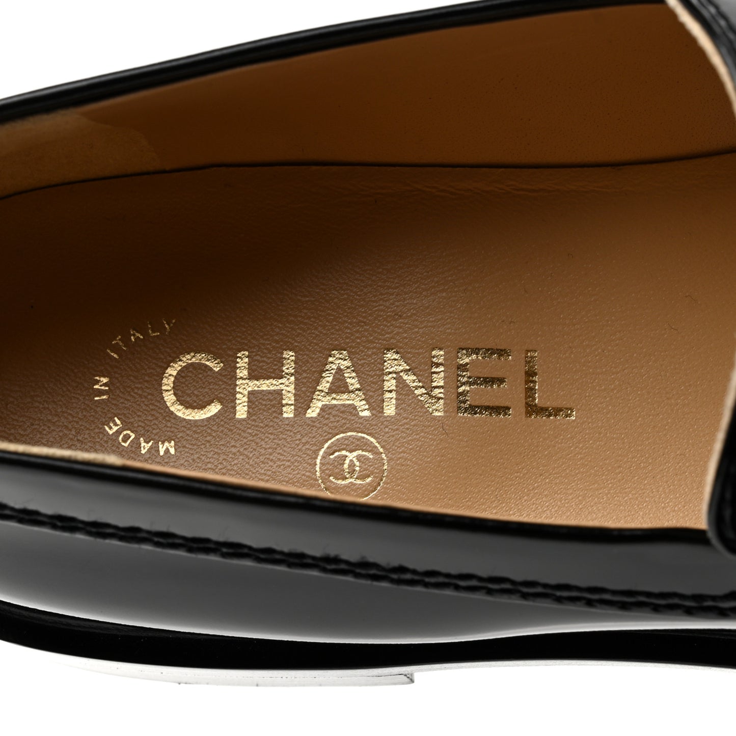 Shiny Calfskin Logo Loafers 39 Black