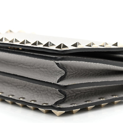 Valentino Garavani Pebbled Calfskin Rockstud Wallet on Chain Pastel Grey 5 of 10