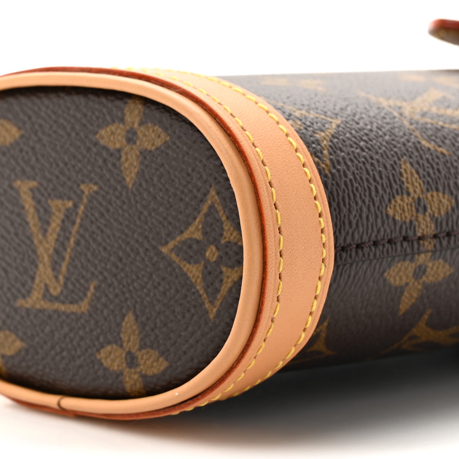 Louis Vuitton Monogram Fold Me Pouch 7 of 9