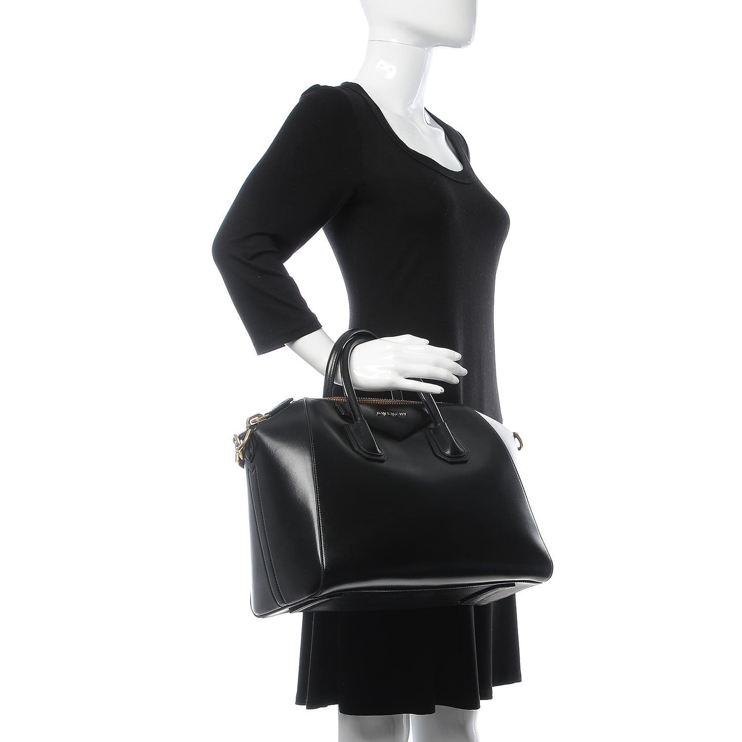 Shiny Lord Calfskin Medium Antigona Black