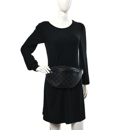 Louis Vuitton Monogram Eclipse Discovery Bumbag 2 of 8