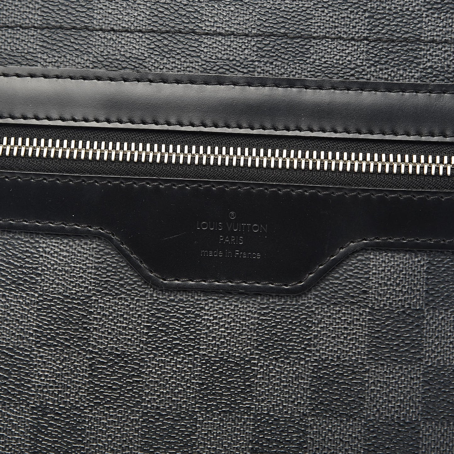 Damier Graphite District MM