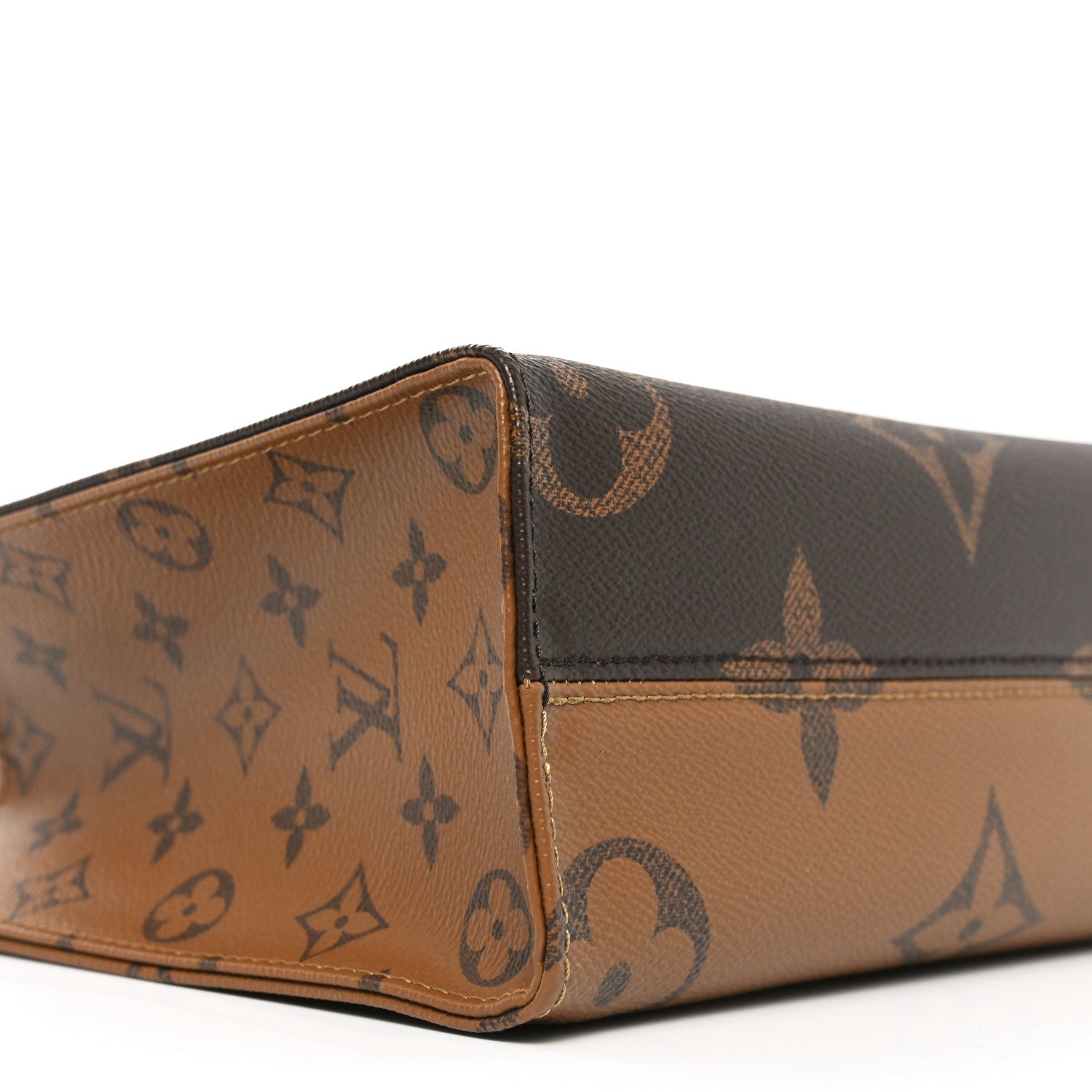 Louis Vuitton Reverse Monogram Giant Onthego  PM 8 of 9