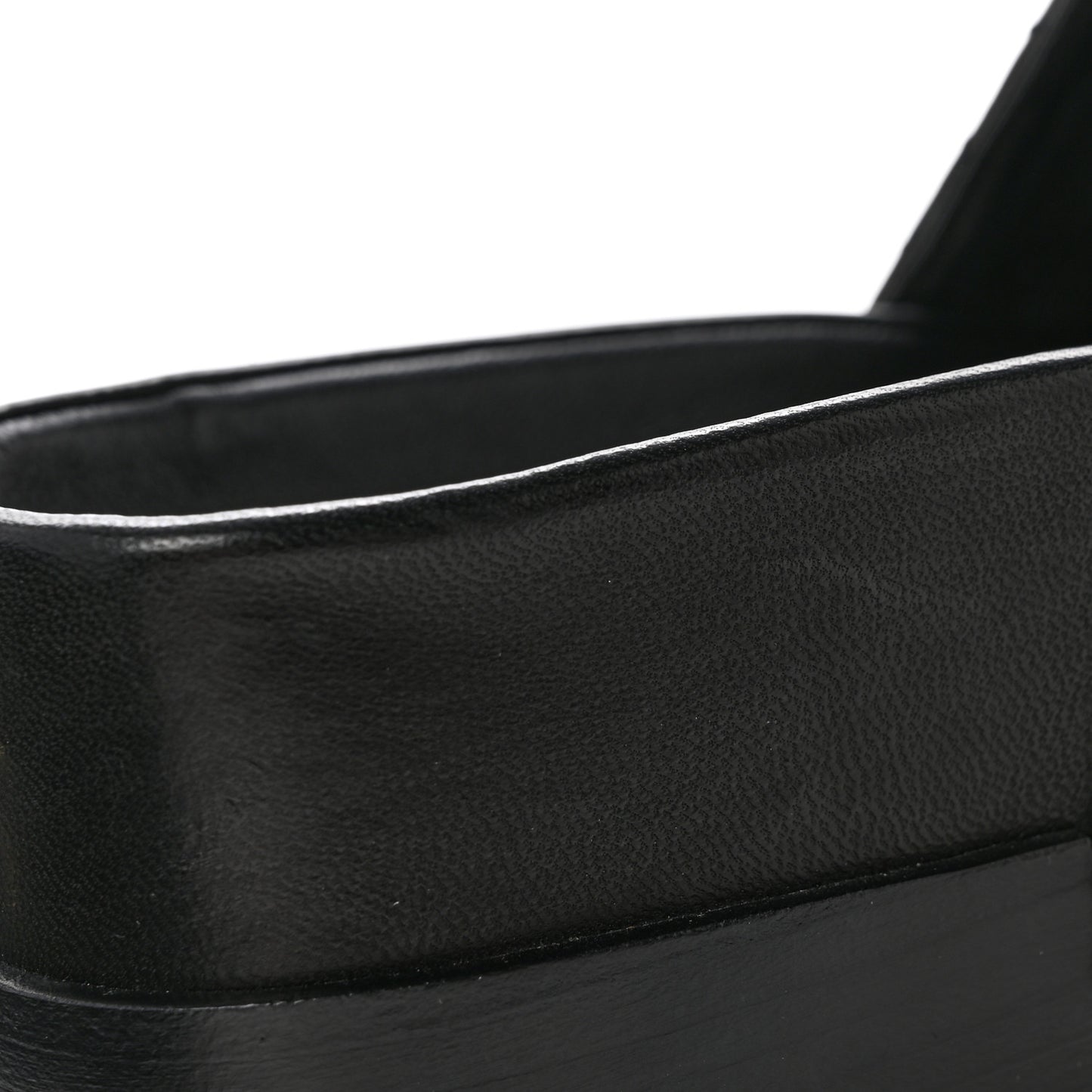 Lambskin Quilted CC Clogs 39 Black