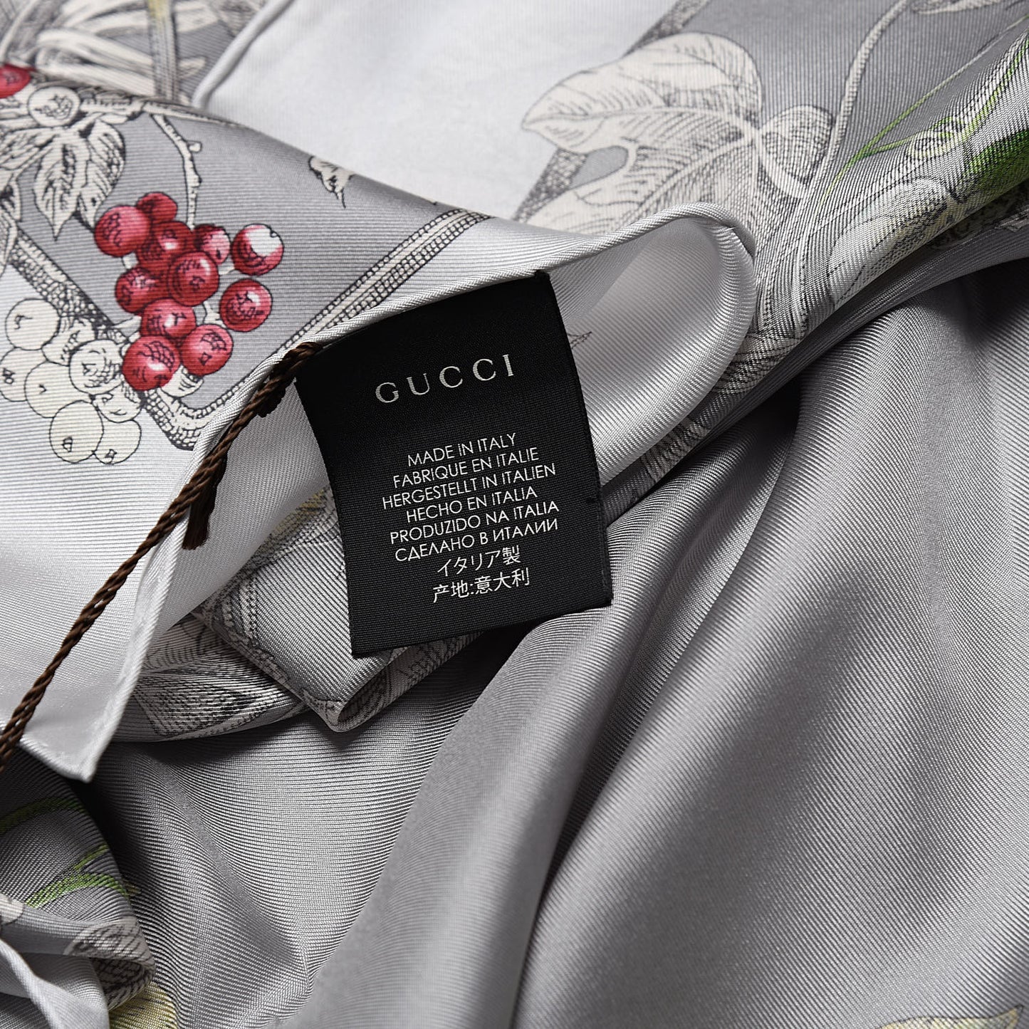 Silk Twill Wondergardenia Square Scarf Zinc Beige