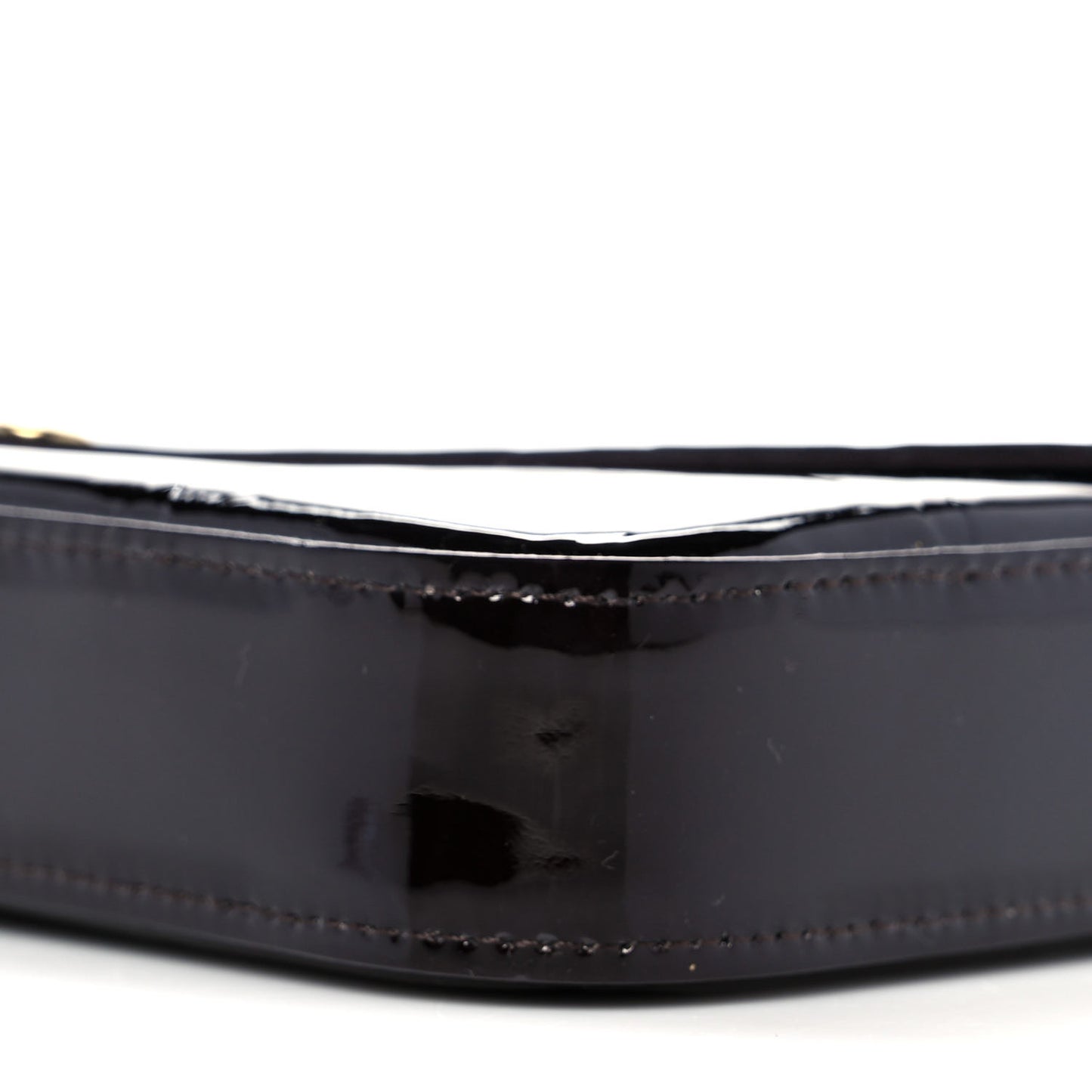 Vernis Pochette Felicie Chain Wallet Amarante