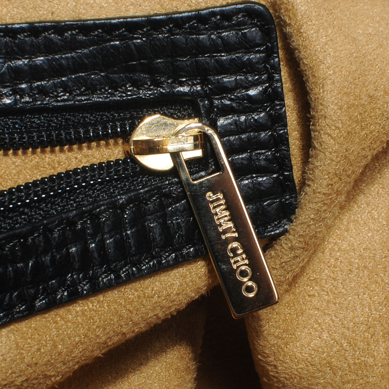 Textured Leather Blythe M Handbag Black
