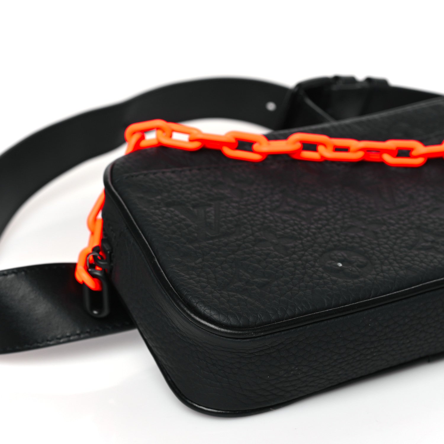 Louis Vuitton Taurillon Monogram Uniformes Solar Ray Soft Pochette Volga Belt Bag Black 7 of 9