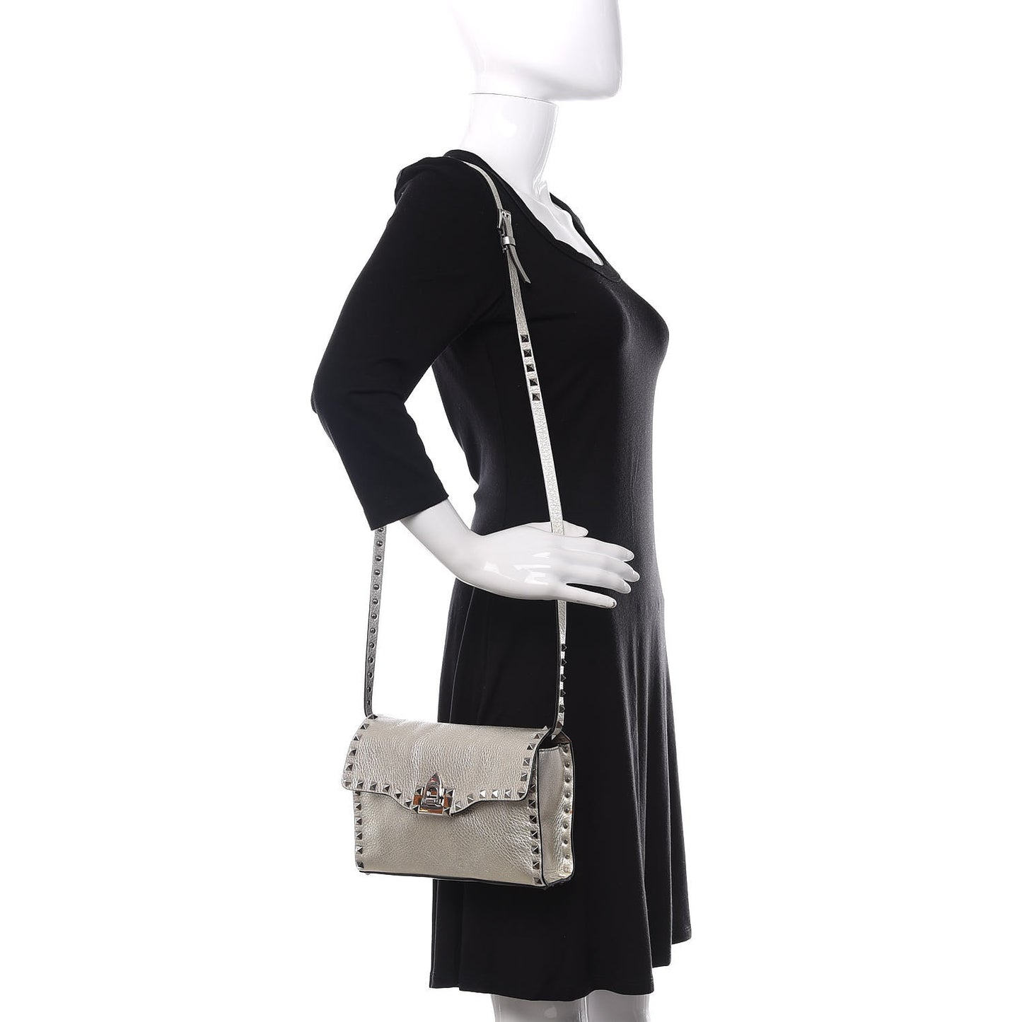 Metallic Pebbled Calfskin Medium Rockstud Flip Lock Crossbody Bag Silver