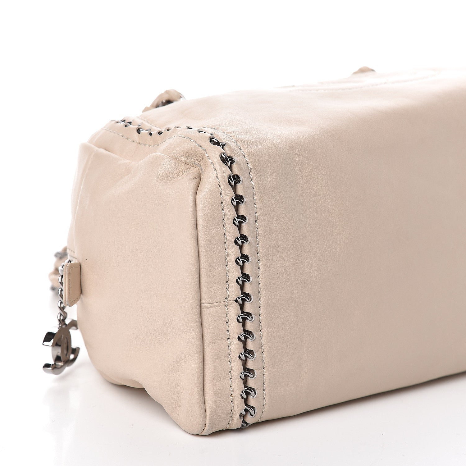 Chanel Smooth Calfskin Medium Luxe Ligne Bowler Light Beige 11 of 12
