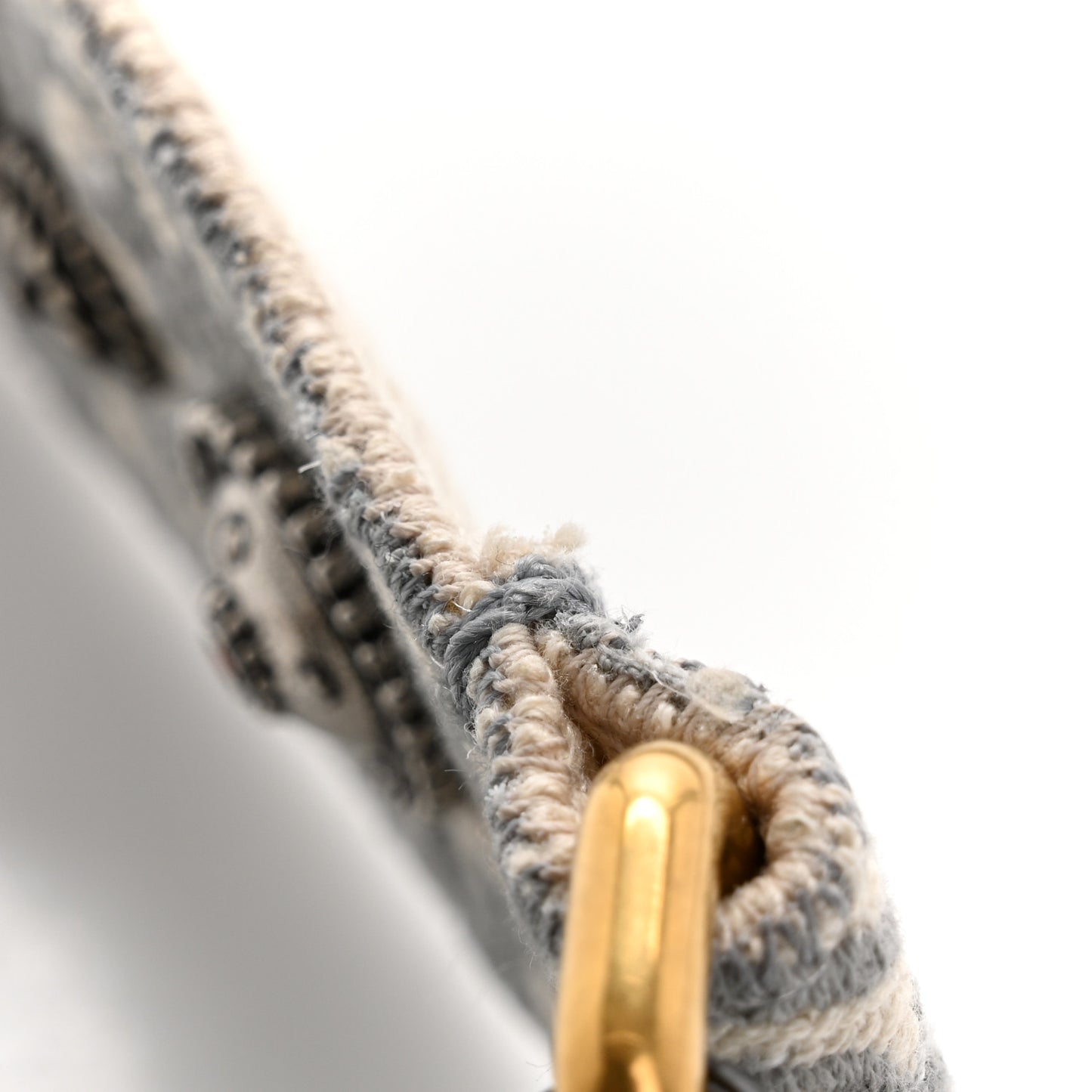 Oblique Studded Shoulder Strap Gris Multicolor