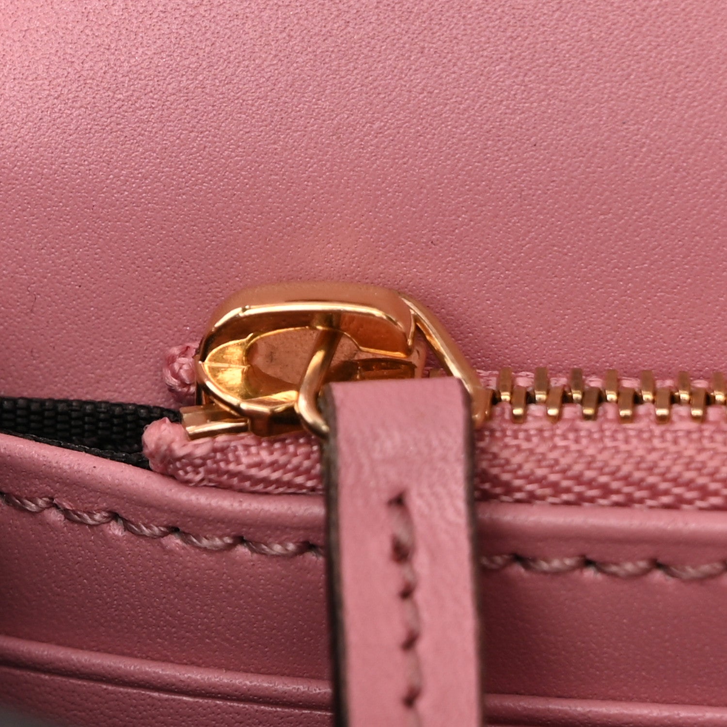 Gucci Guccissima Icon Chain Wallet Carmine Rose 13 of 13