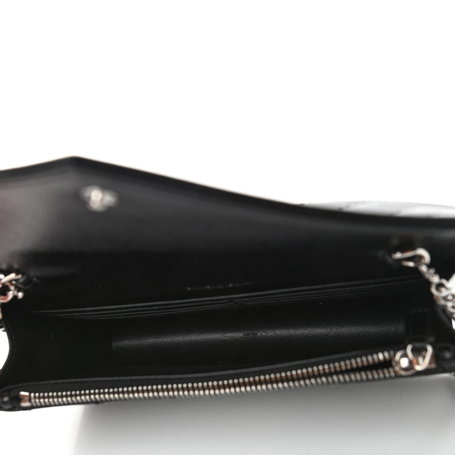 Saint Laurent Grain De Poudre Matelasse Chevron Monogram Envelope Chain Wallet Black 4 of 4
