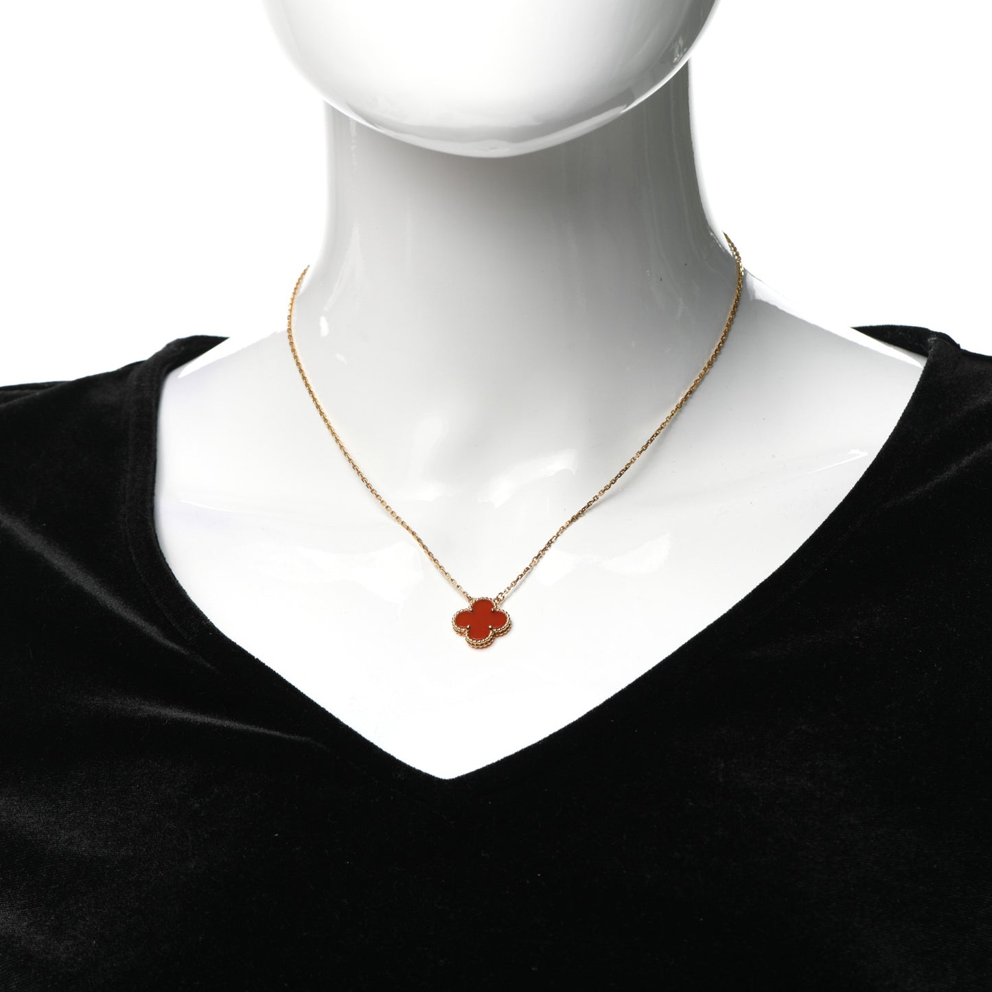 18K Yellow Gold Carnelian Vintage Alhambra Pendant Necklace