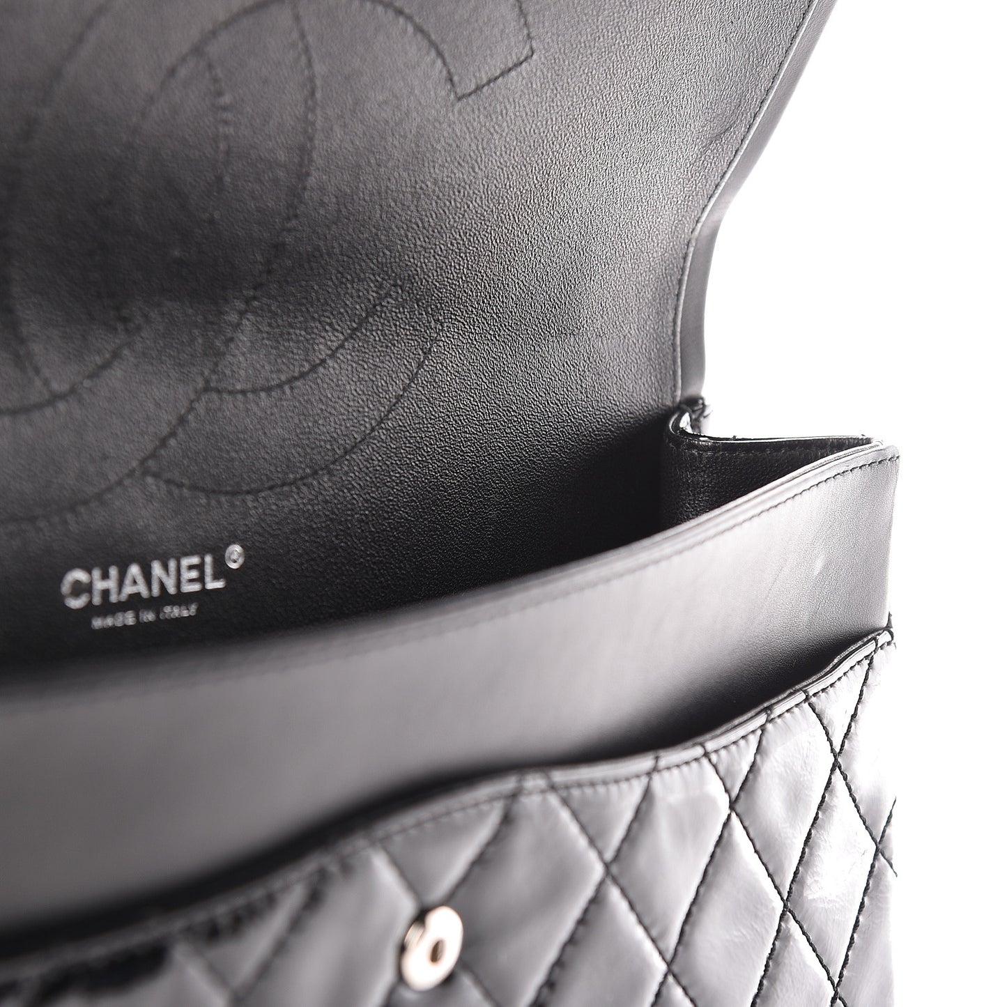 Distressed Patent Quilted 2.55 Reissue 227 Flap Black