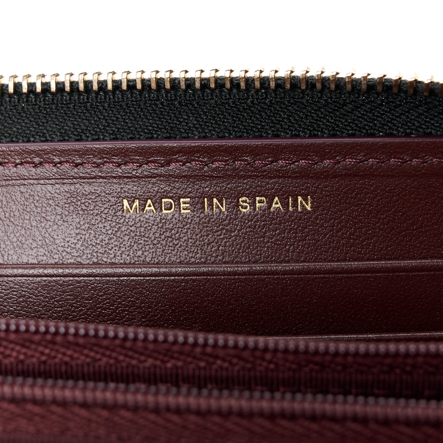 Caviar Quilted Medium Zip Around Wallet Black