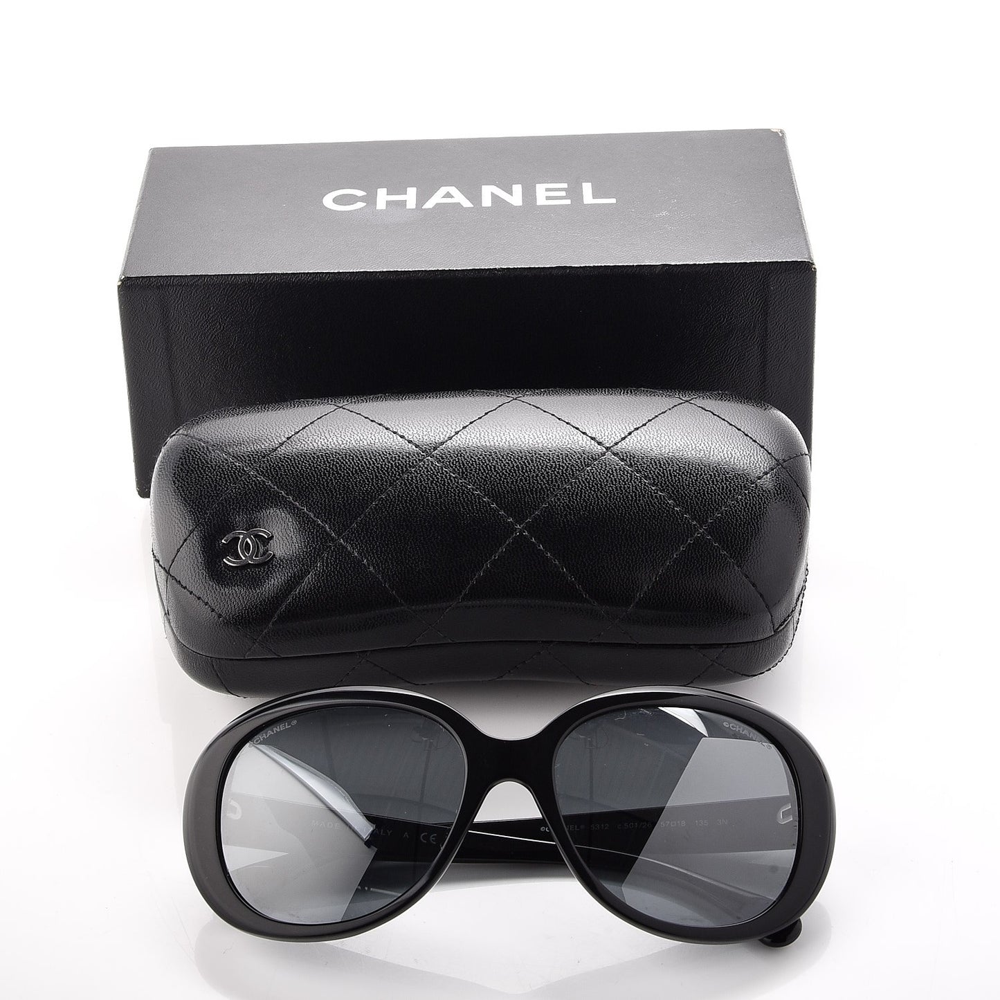 Signature Oval Sunglasses 5312 Black