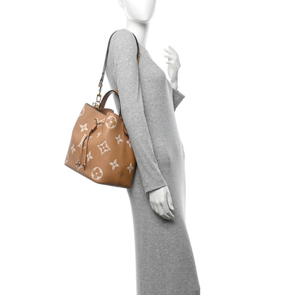 Louis Vuitton Empreinte Monogram Giant Neonoe MM Arizona Beige 2 of 12